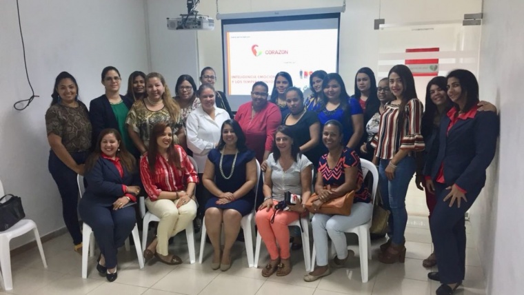 Mujeres celebran su día en charla: Inteligencia Emocional y Tipos de Temperamentos