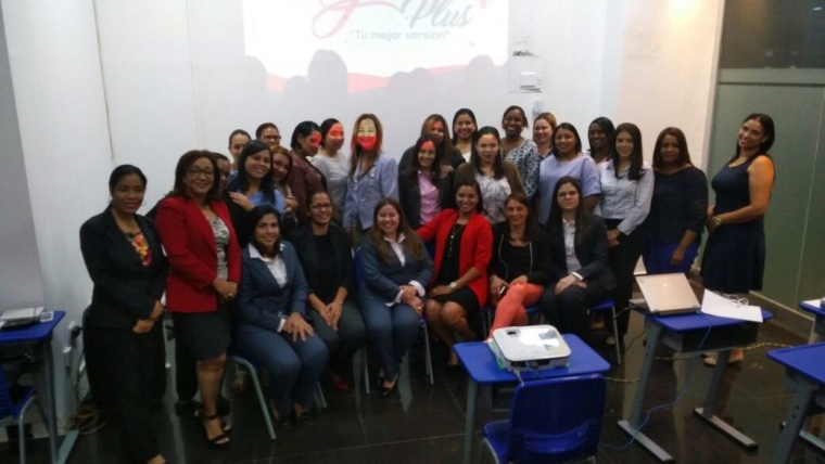 COOPCORAZÓN auspicia charla con el título “Mujer Plus, tu mejor versión”